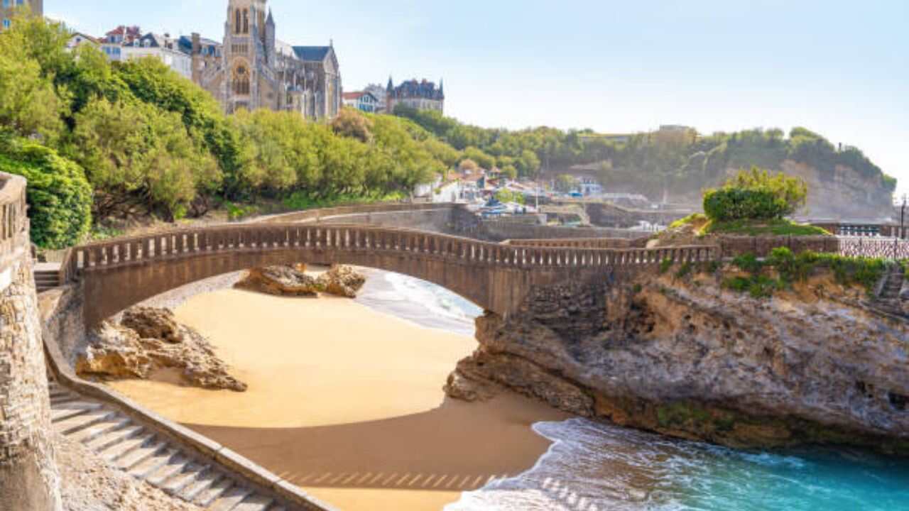 EasyJet Biarritz Office in France