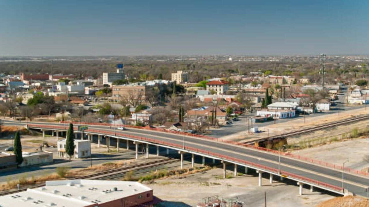 Del Rio Offices